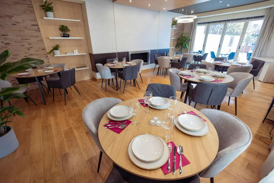 restaurant