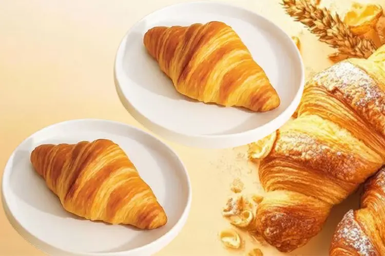 كرواسون طازج ولذيذ - 2 قطعة | myBakery