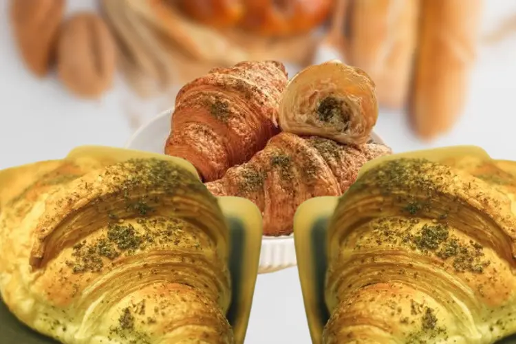 كرواسون بالزعتر - 2 قطعة | myBakery